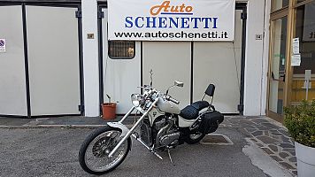 SUZUKI Intruder 800